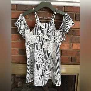 🛍️day trip off shoulder top Size XS